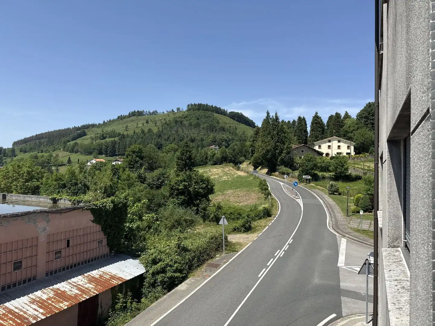 Außenansicht von Wohnung zur Miete in Elgeta mit Heizung und Möbliert