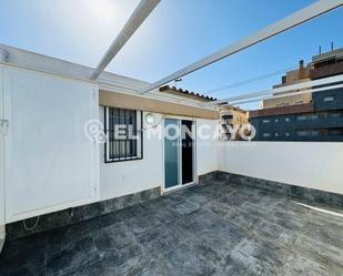 Exterior view of Single-family semi-detached for sale in Torrevieja  with Air Conditioner, Heating and Private garden