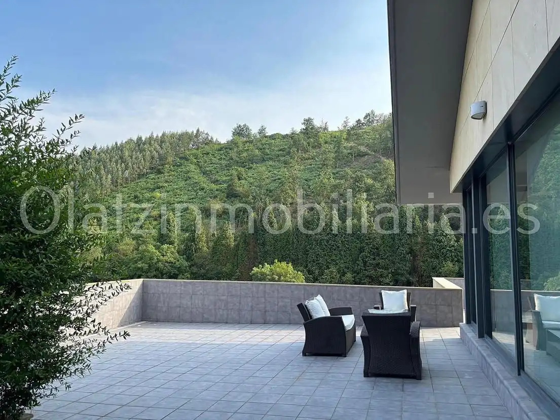 Terrassa de Casa o xalet en venda en Laudio / Llodio amb Aire condicionat, Calefacció i Jardí privat