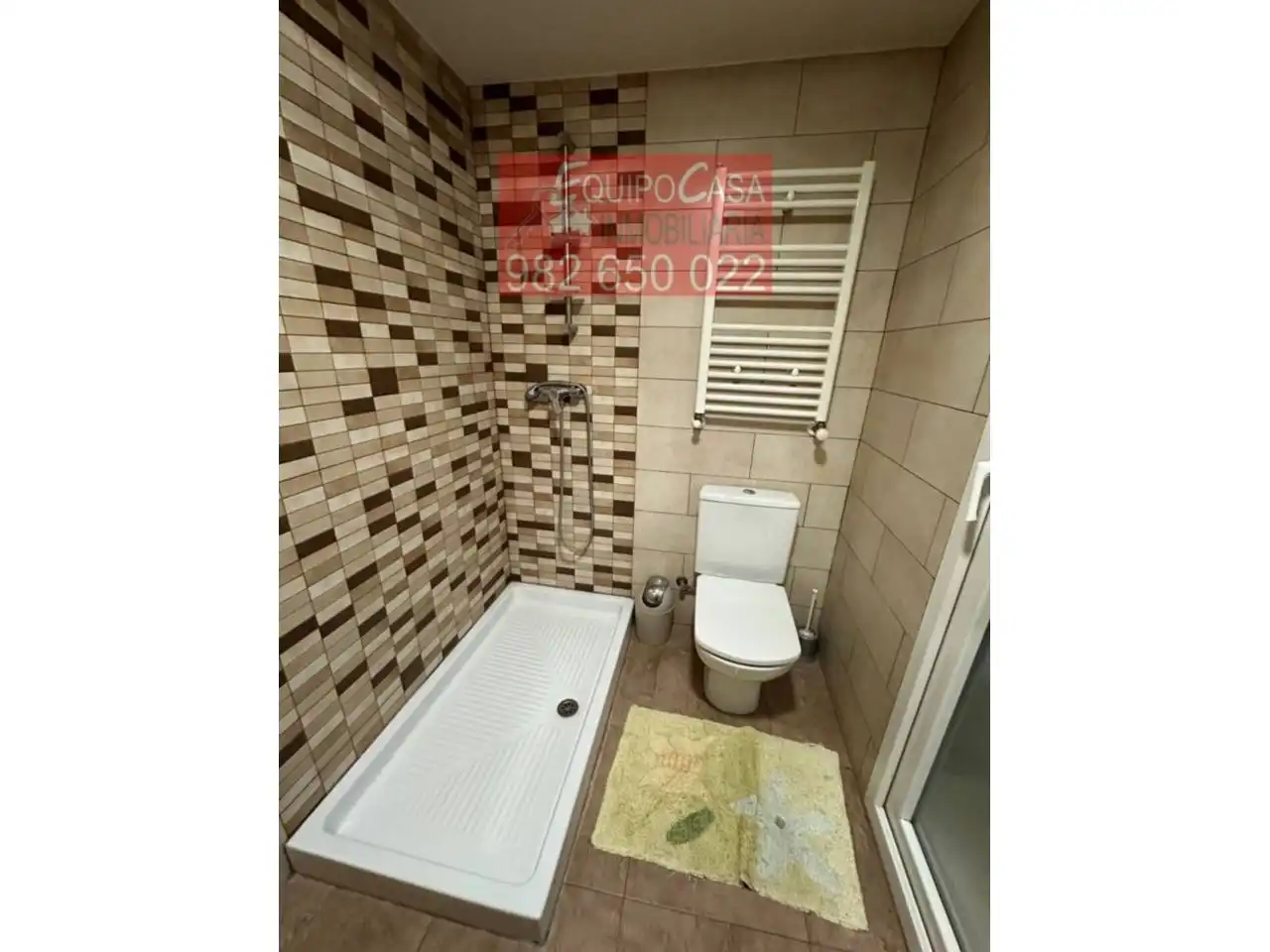 Baño de Casa adosada en venta en Lugo con Calefacción, Jardín privado y Terraza