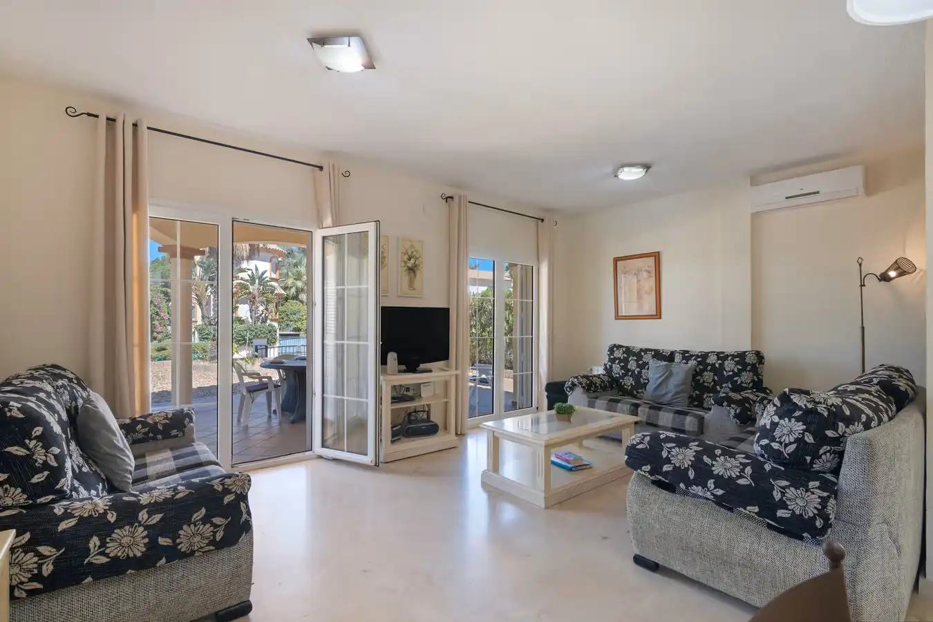 Sala de estar de Casa o chalet de alquiler en Islantilla con Aire acondicionado, Calefacción y Jardín privado