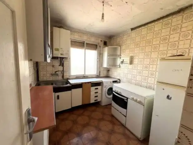 Cuina de Pis en venda en L'Hospitalet de Llobregat amb Balcó