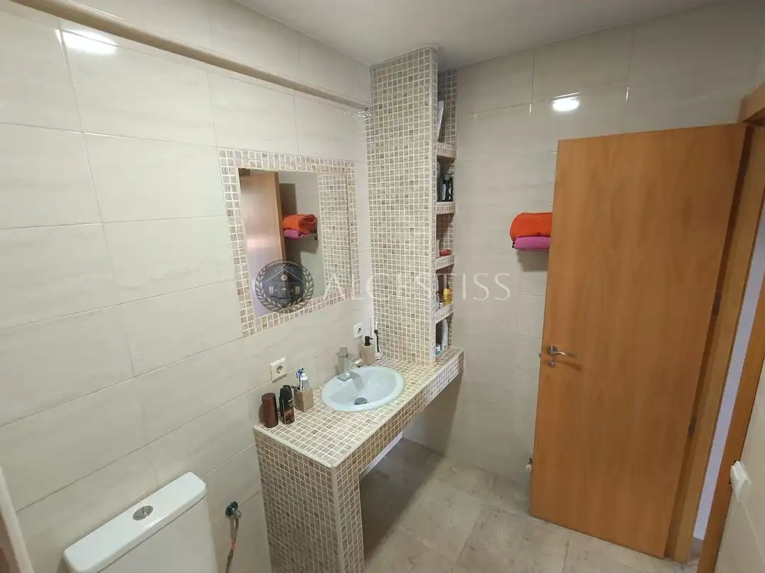 Bany de Casa o xalet en venda en El Viso de San Juan amb Aire condicionat, Calefacció i Jardí privat