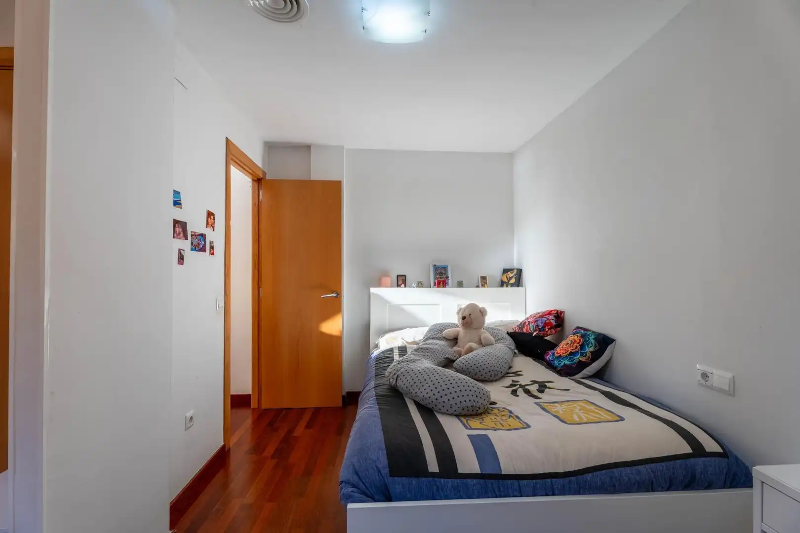 Schlafzimmer von Einfamilien-Reihenhaus zum Verkauf in Terrassa mit Privatgarten, Parkett und Terrasse