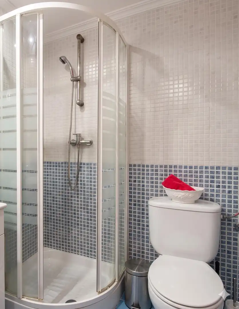 Bathroom of Flat for rent in Cáceres