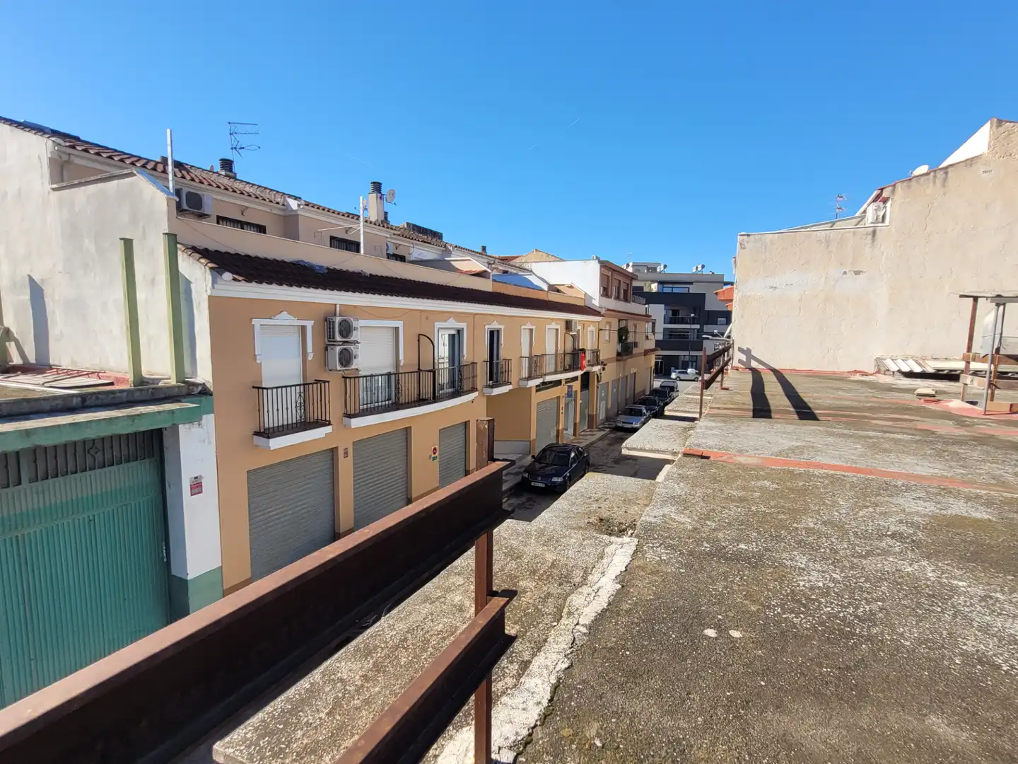 Vista exterior de Nave industrial en venta en Maracena