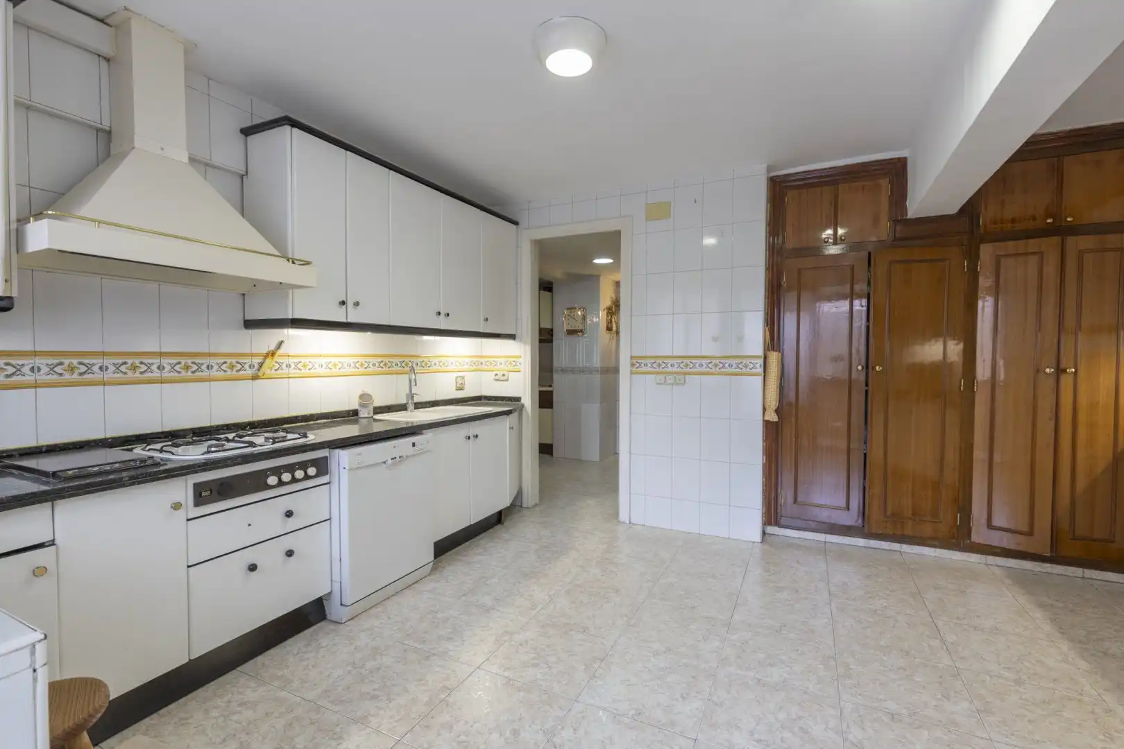 Cuina de Dúplex en venda en Granada amb Aire condicionat, Calefacció i Terrassa