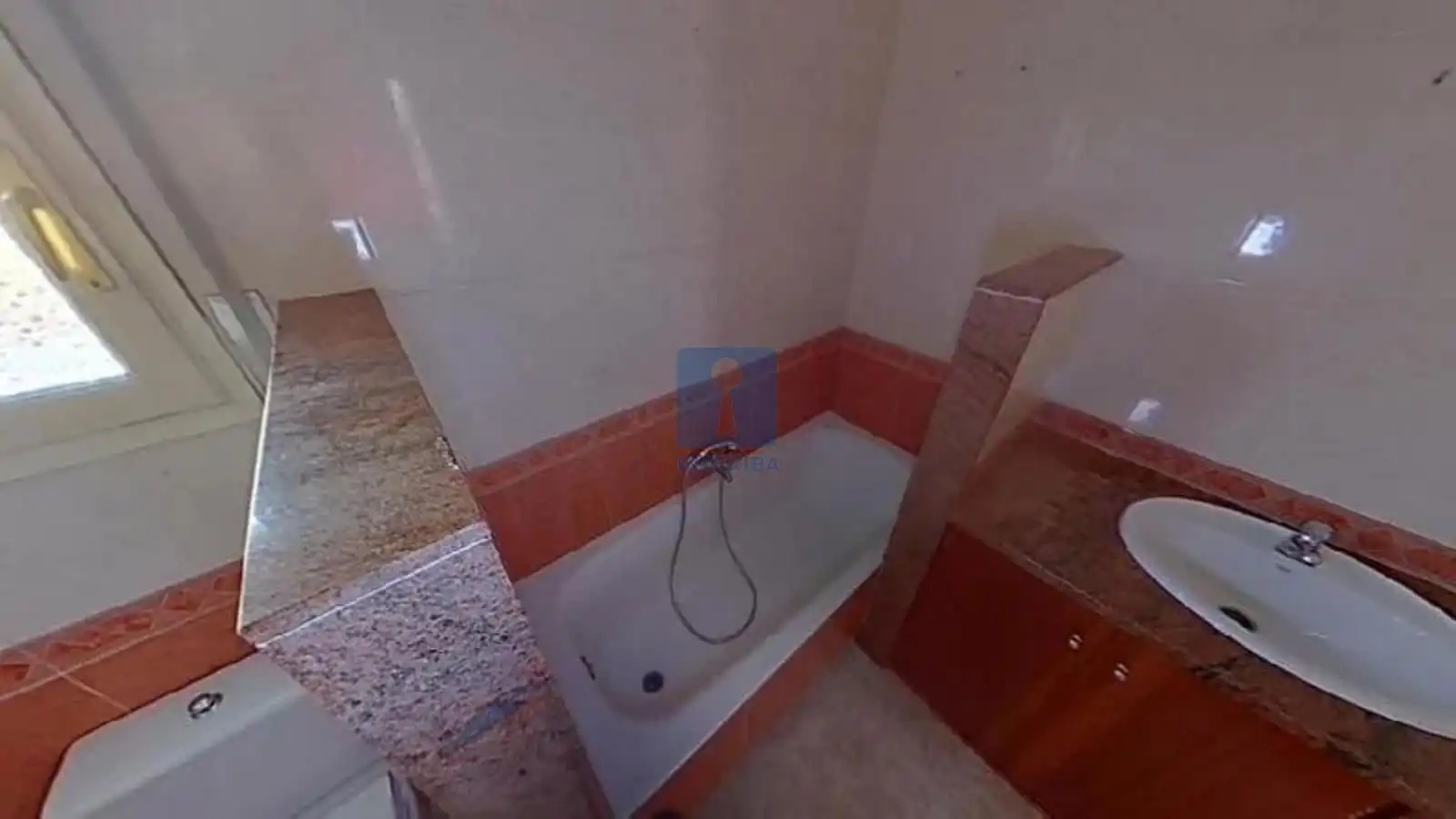 Bathroom of Houses for sale in Cubelles  with Air Conditioner, Heating and Terrace