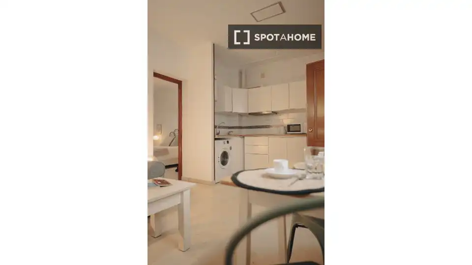 Habitació a Sevilla, Sevilla