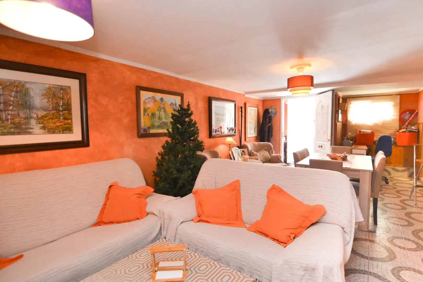 Sala de estar de Casa adosada en venta en Navalcarnero con Aire acondicionado, Calefacción y Jardín privado