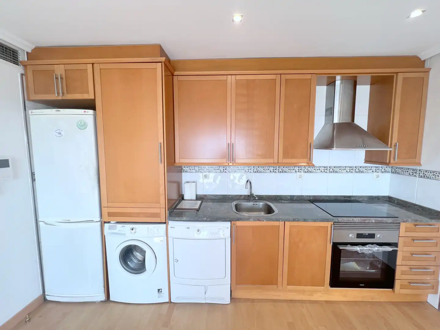 Cocina de Piso de alquiler en Mataró con Aire acondicionado, Calefacción y Parquet
