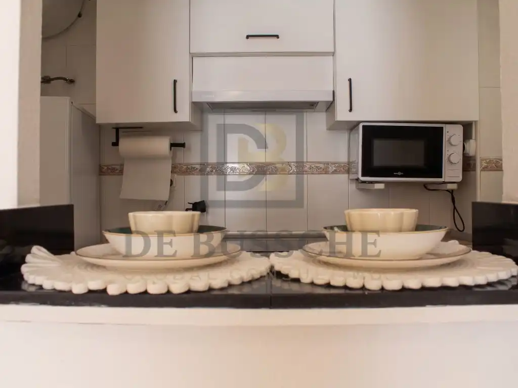 Cocina de Piso de alquiler en Torrevieja con Piscina, Amueblado y Lavadora
