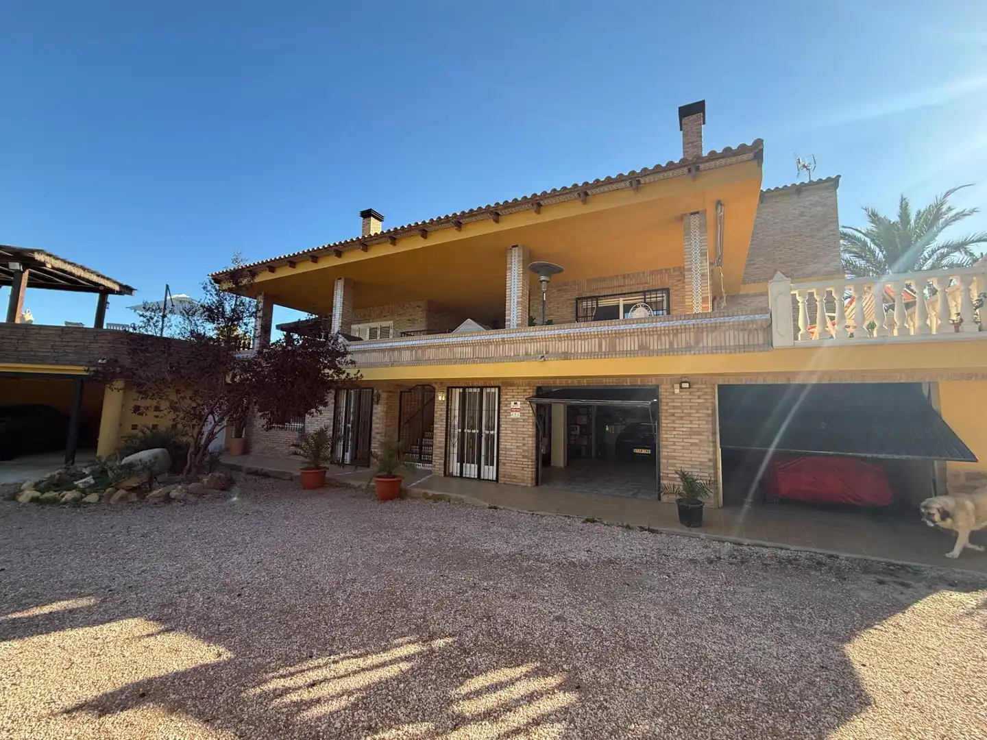 Vista exterior de Casa o chalet en venta en Alicante / Alacant con Jardín privado y Piscina comunitaria