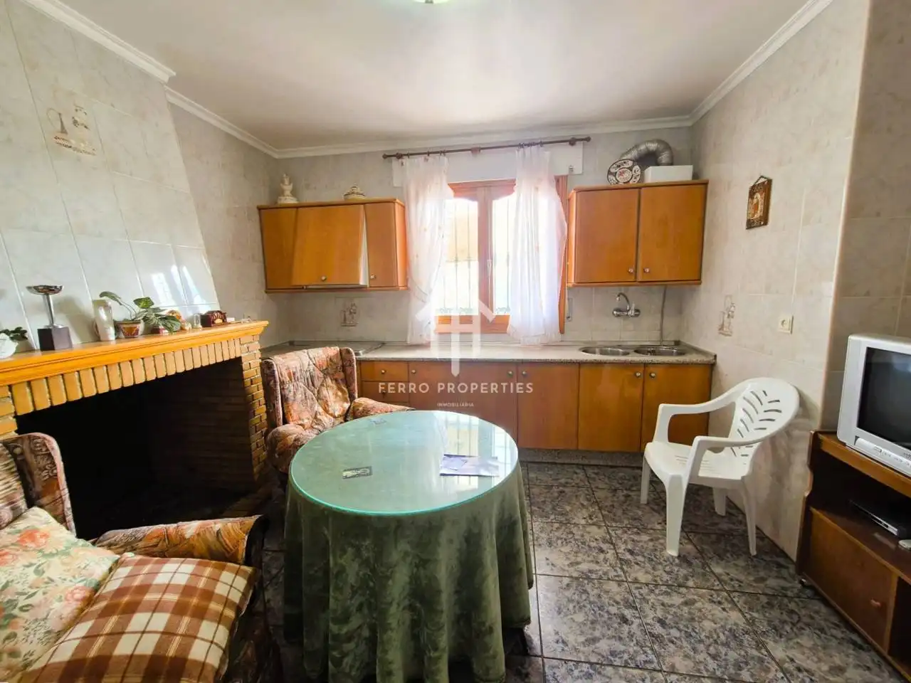 Kitchen of Houses for sale in Iznájar  with Private garden, Terrace and Furnished