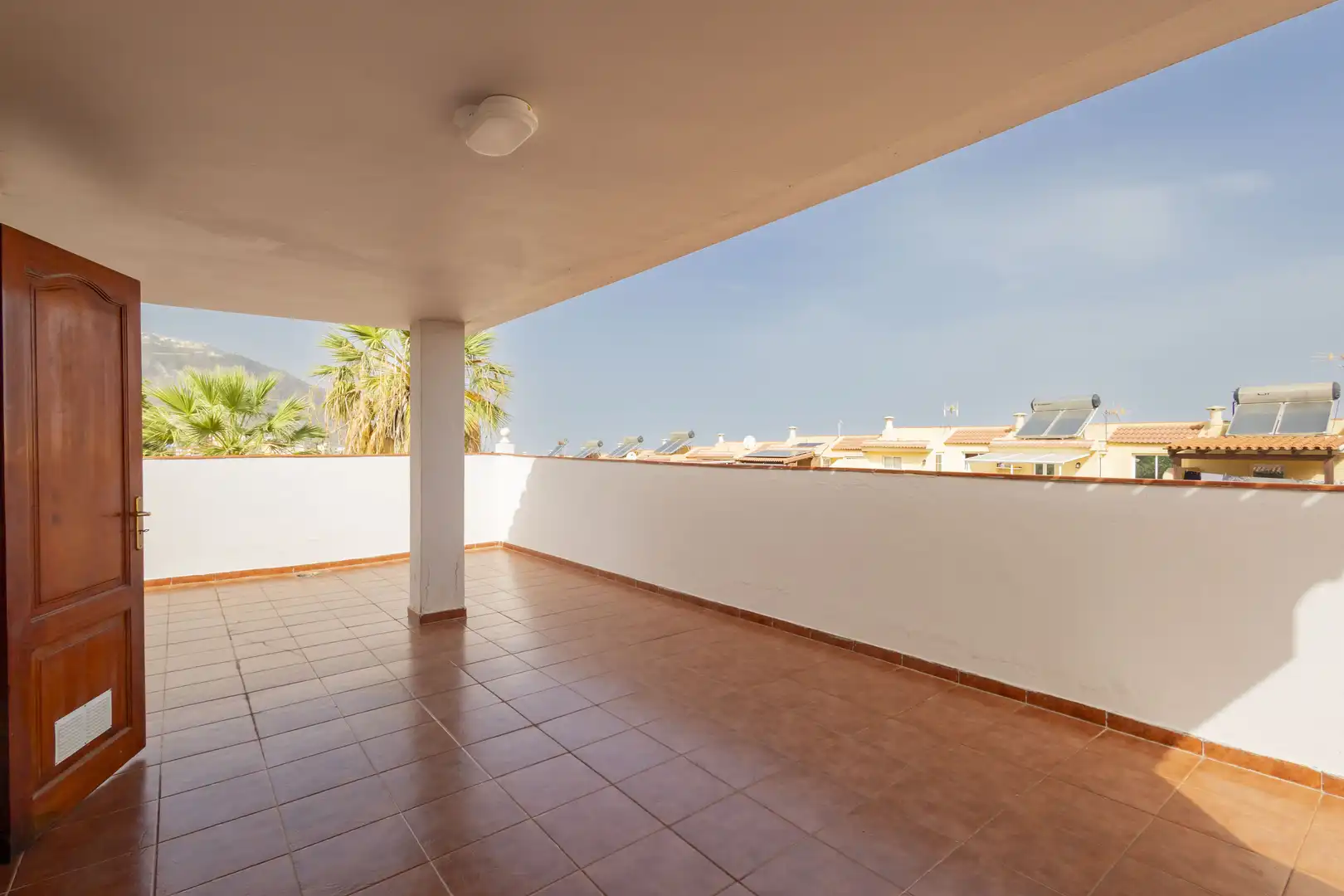 Terrasse von Einfamilien-Reihenhaus zum Verkauf in Los Realejos mit Privatgarten, Terrasse und Abstellraum