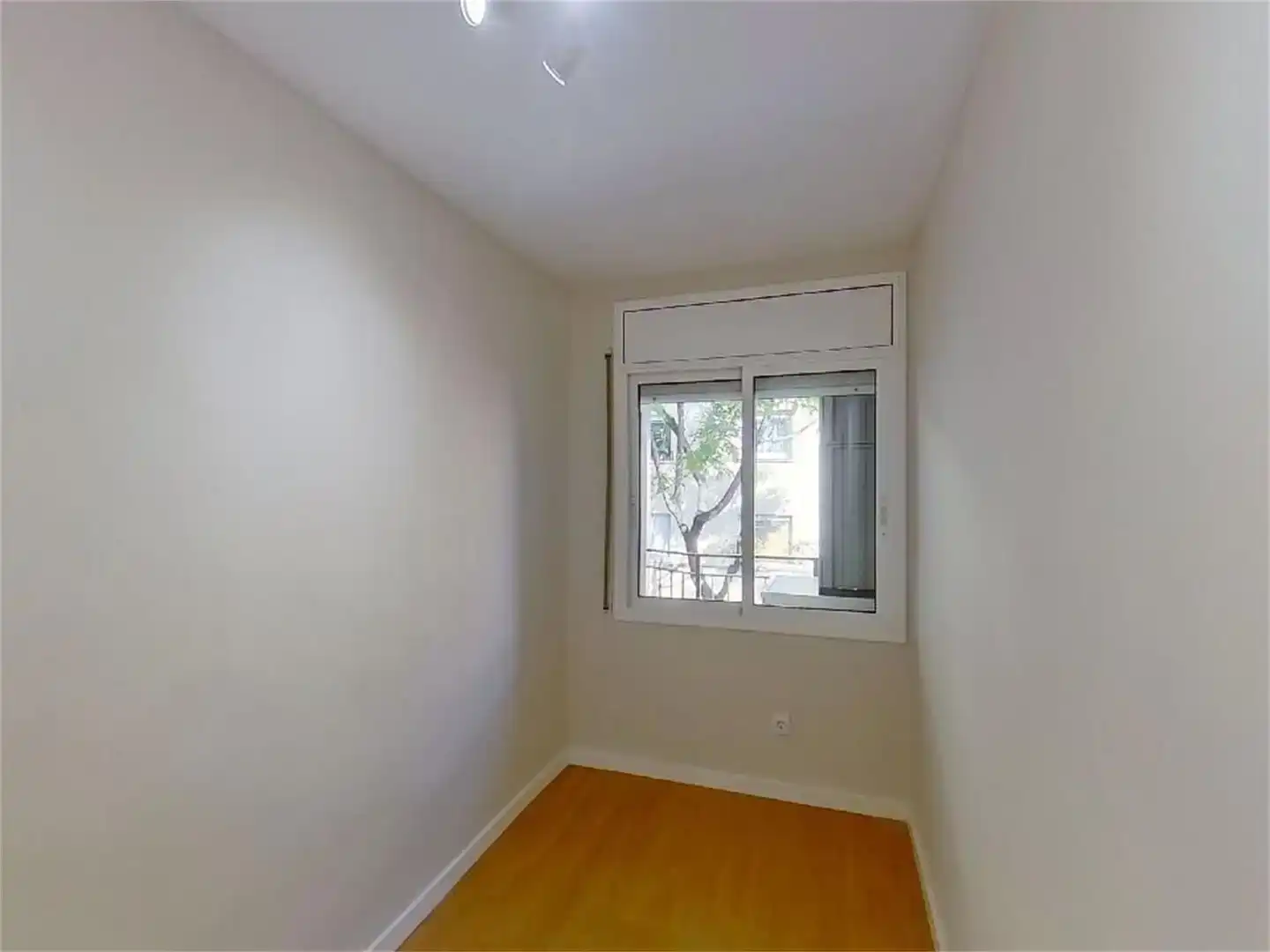 Habitación de Piso en venta en Mataró con Parquet y Balcón