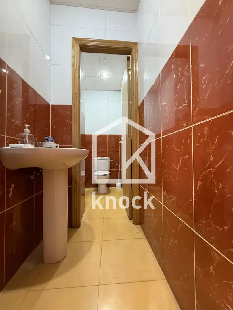 Baño de Local de alquiler en Cacabelos