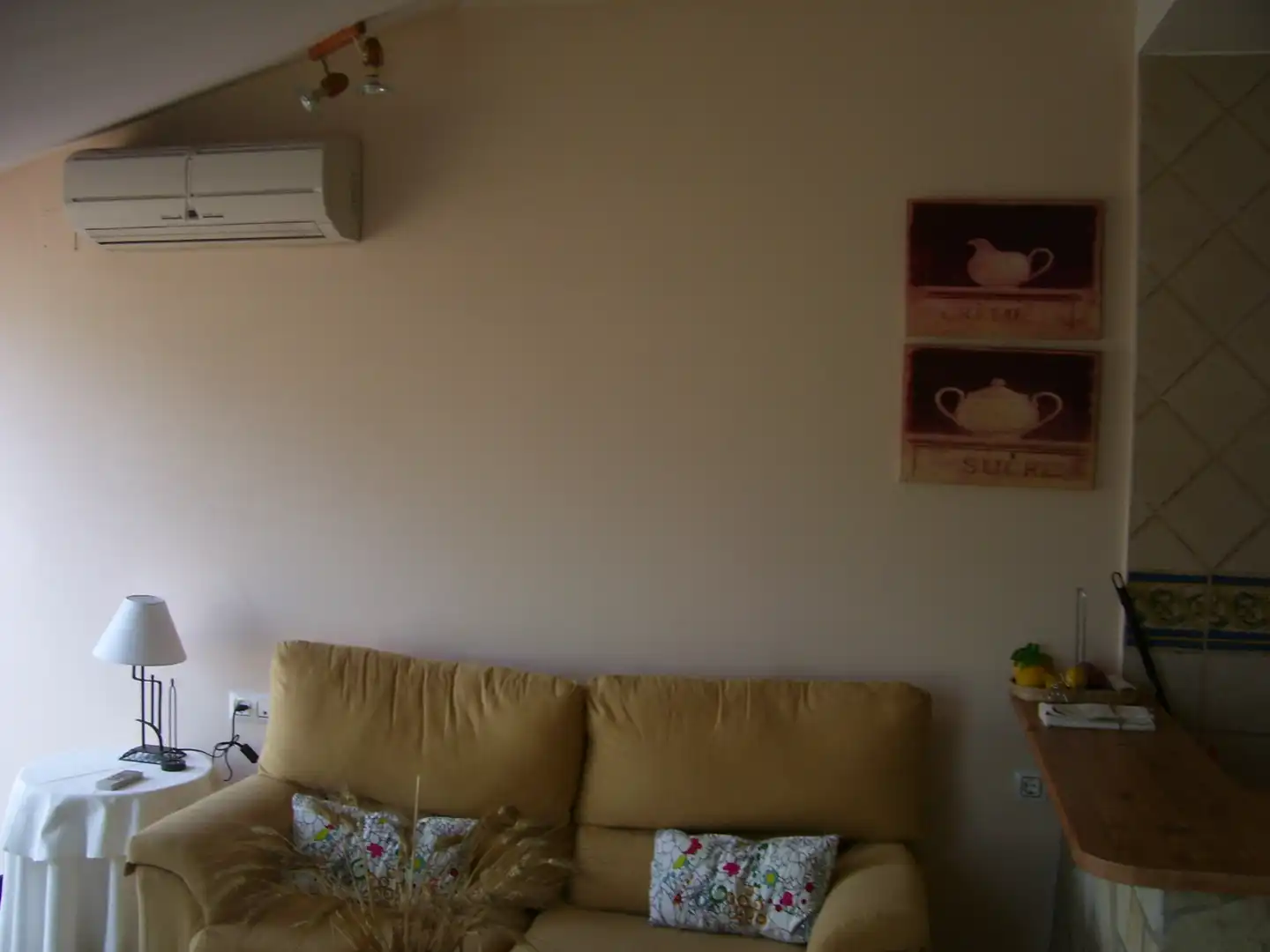 Living room of Attic for sale in Benaocaz  with Air Conditioner, Heating and Parquet flooring