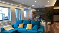 Sala d'estar de Pis en venda en Ourense Capital  amb Aire condicionat i Balcó