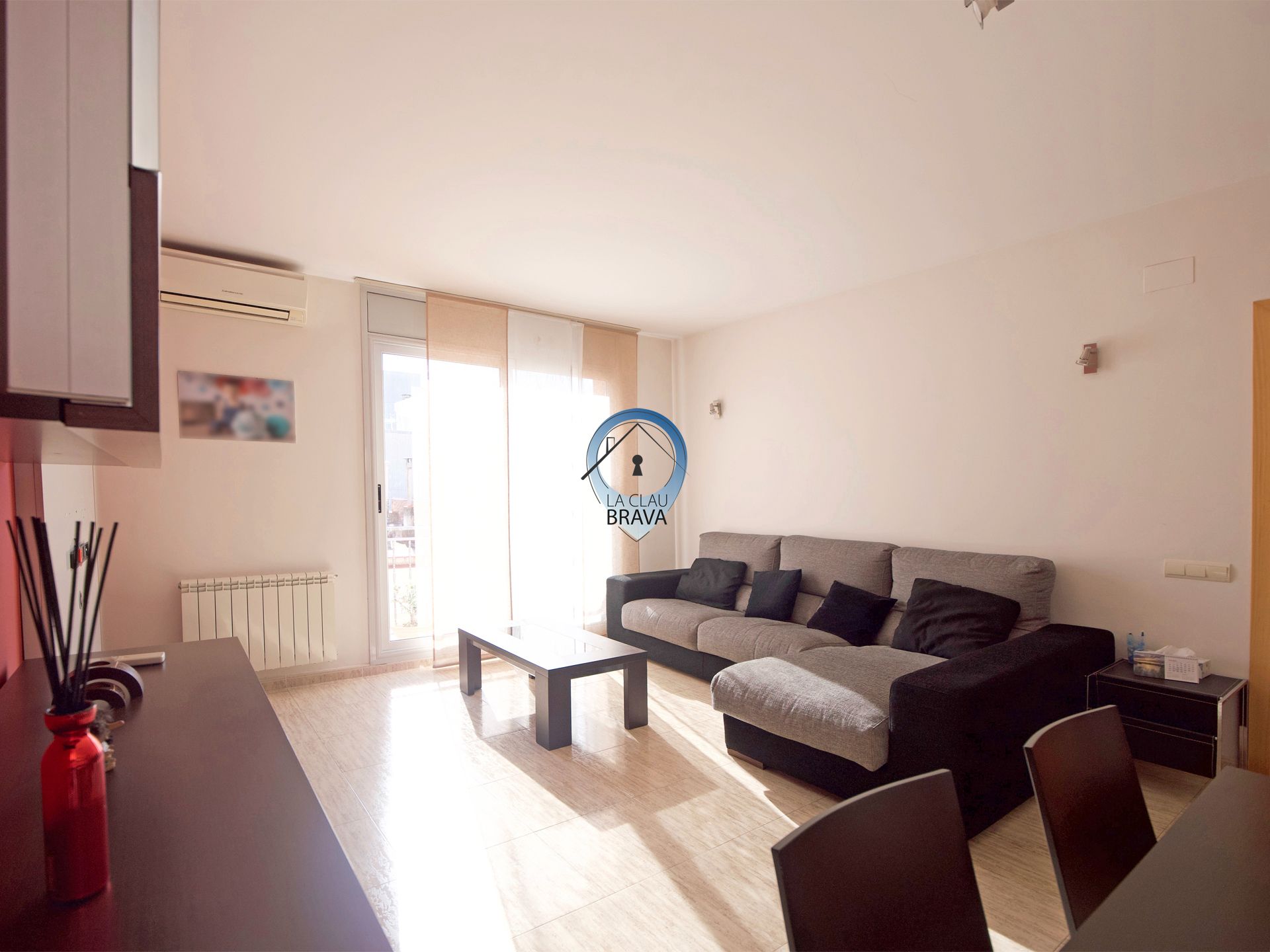 Living room of Flat for sale in Sant Feliu de Guíxols  with Air Conditioner, Heating and Balcony