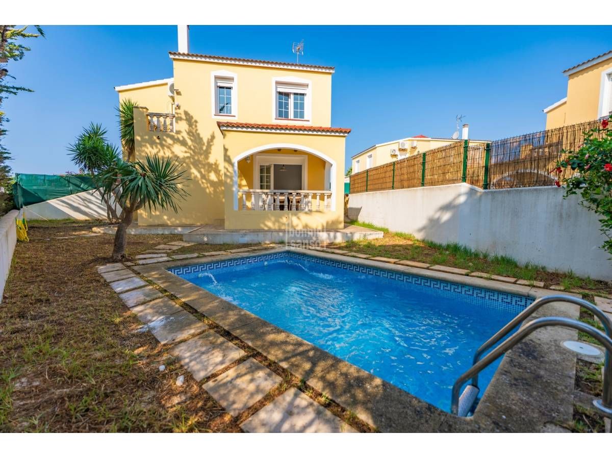 Vista exterior de Casa o chalet en venta en Ciutadella de Menorca con Calefacción, Jardín privado y Terraza