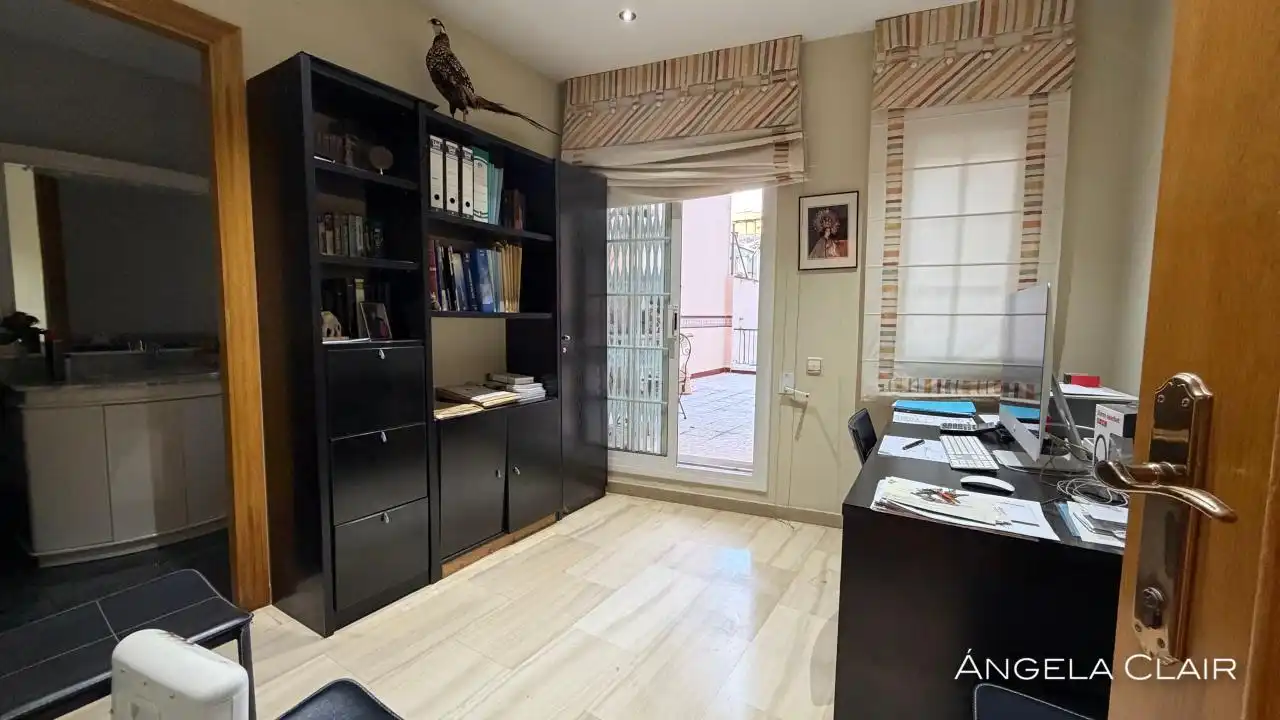 Casa o chalet en venta en Sant Boi de Llobregat con Calefacción, Terraza y Trastero