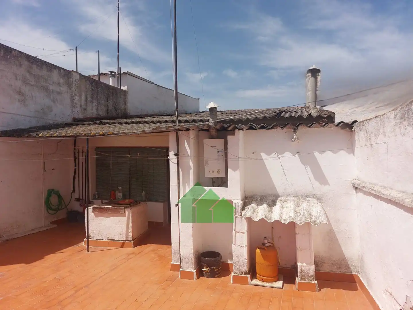 Vista exterior de Casa o xalet en venda en Montijo amb Traster i TV