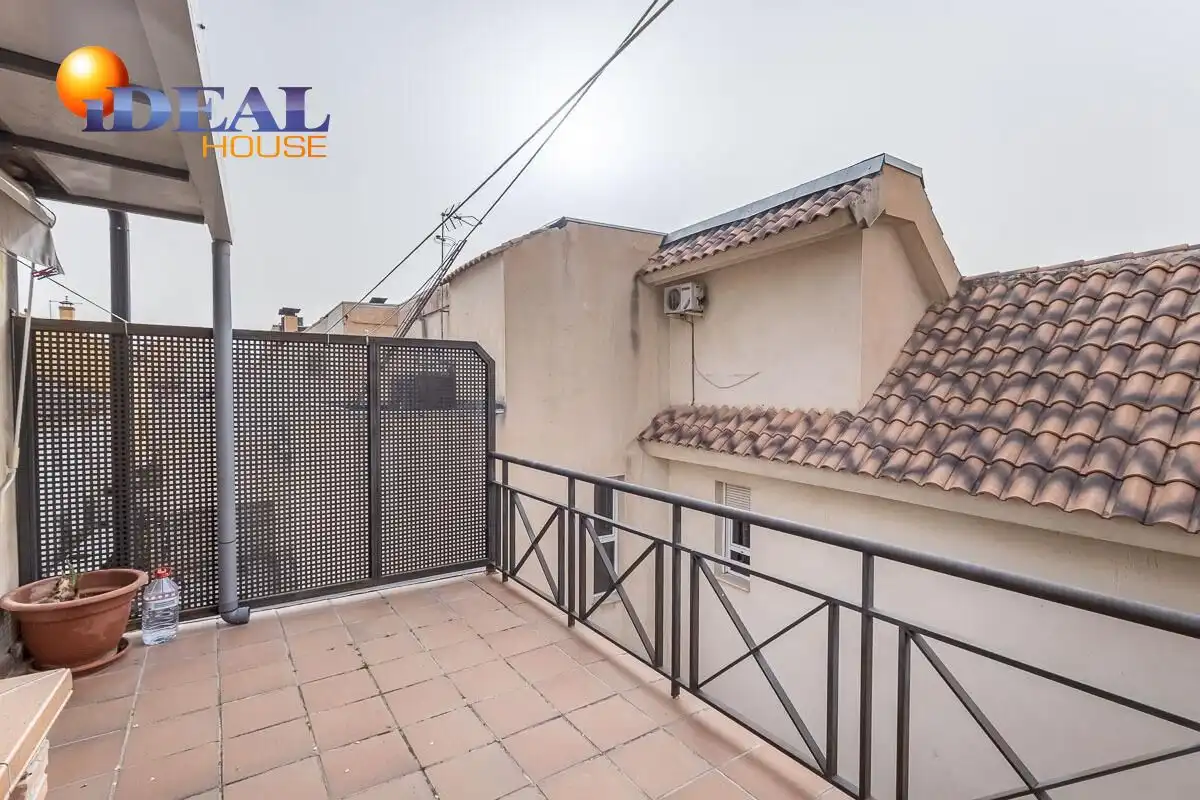 Flat with lift for sale in Barrio de la Vega, imagen 3