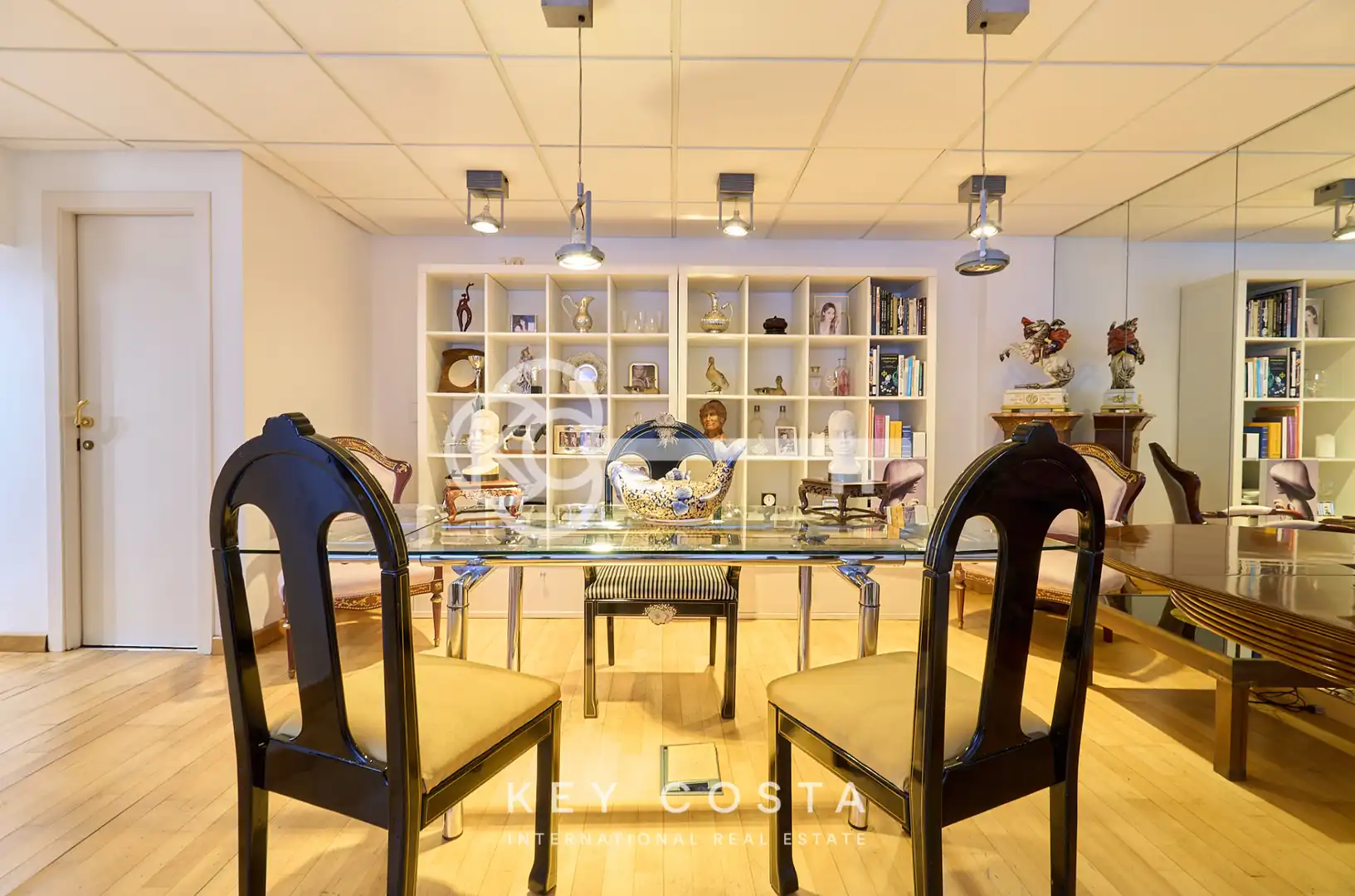 Comedor de Local en venta en Alicante / Alacant con Amueblado, Alarma y Domótica