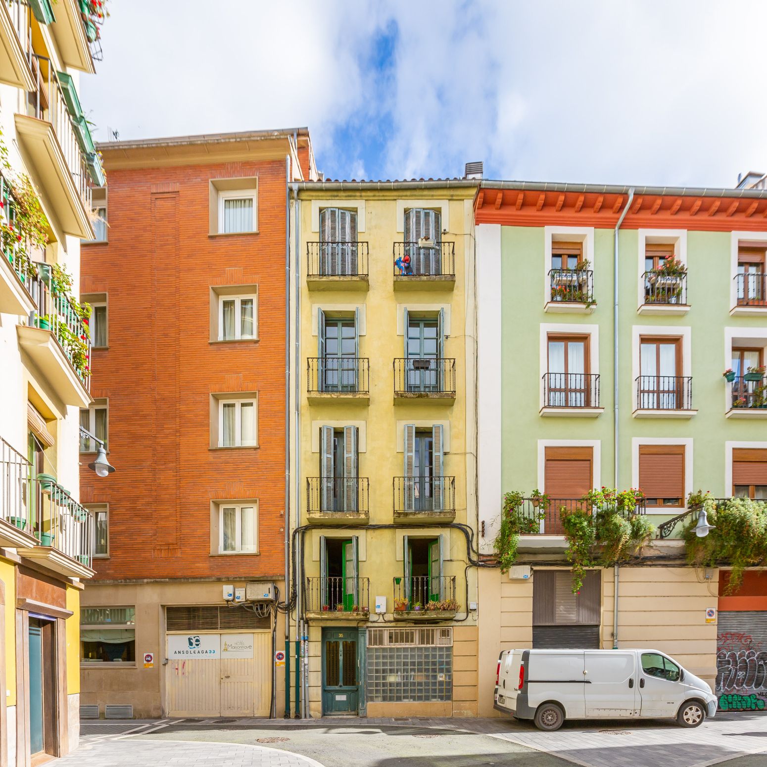 Exterior view of Flat for sale in  Pamplona / Iruña  with Heating, Parquet flooring and Balcony