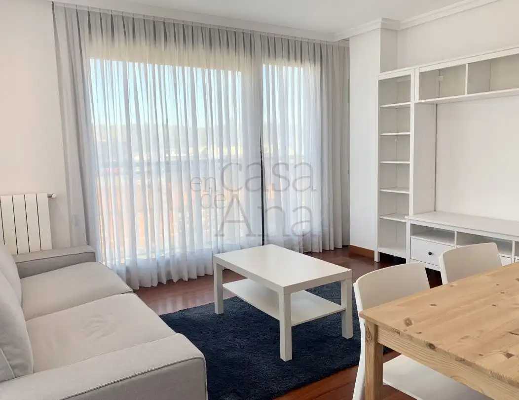 Sala de estar de Piso de alquiler en Bilbao  con Calefacción, Jardín privado y Trastero