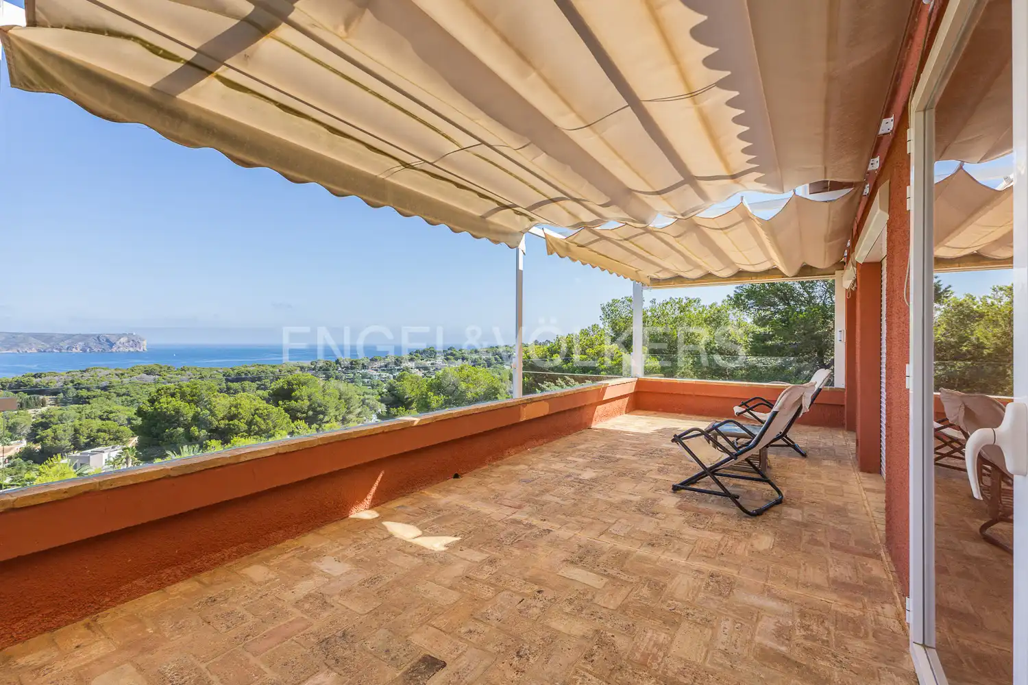 Terrasse von Haus oder Chalet zur Miete in Jávea / Xàbia mit Klimaanlage, Heizung und Privatgarten