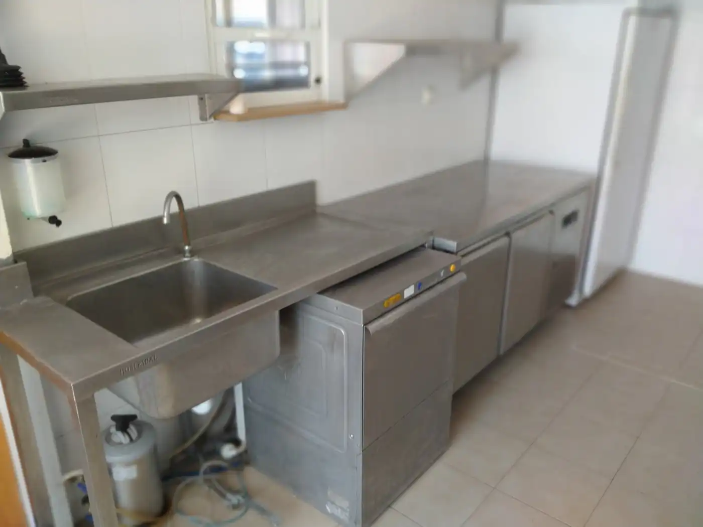 Cuina de Local en venda en Murcia amb Aire condicionat, Terrassa i Moblat