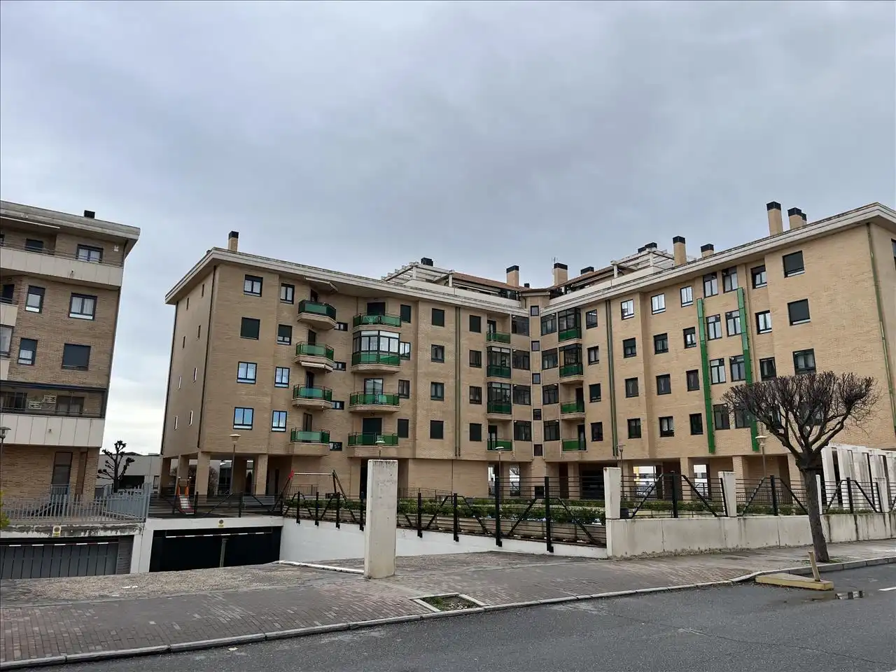 Vista exterior de Garaje en venta en Ávila