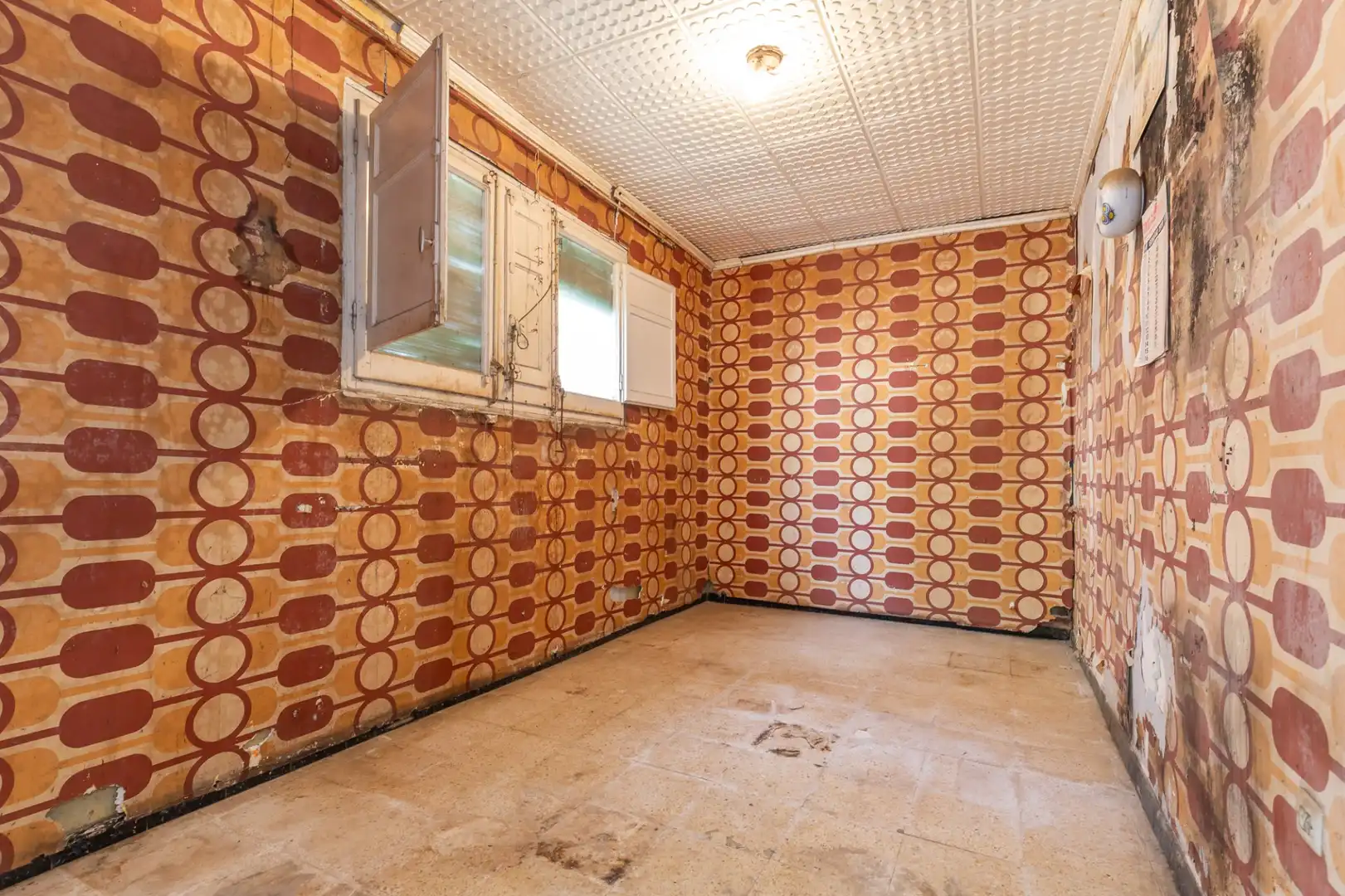 Casa adosada en venta en Esplugues de Llobregat con Calefacción, Terraza y Alarma