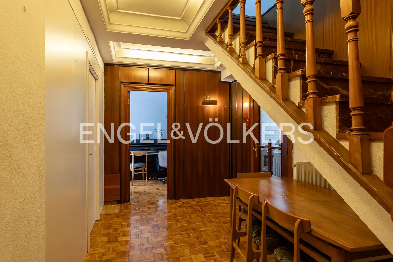 Maisonette zum Verkauf in Madrid mit Klimaanlage, Heizung und Parkett