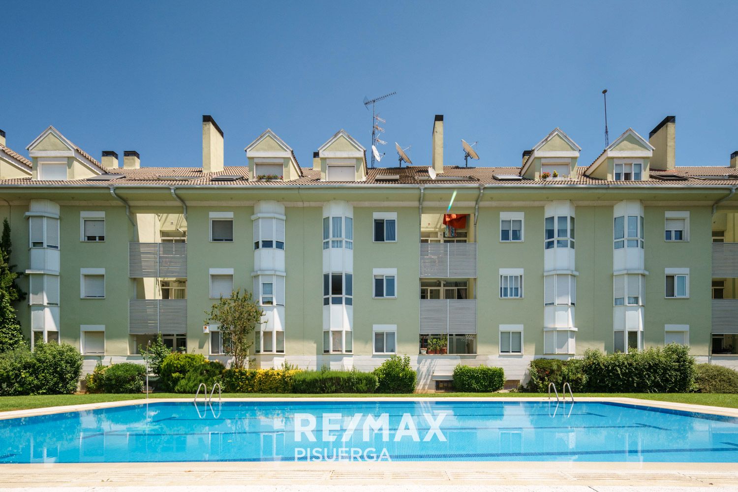 Vista exterior de Piso en venta en Valladolid Capital con Calefacción, Jardín privado y Parquet