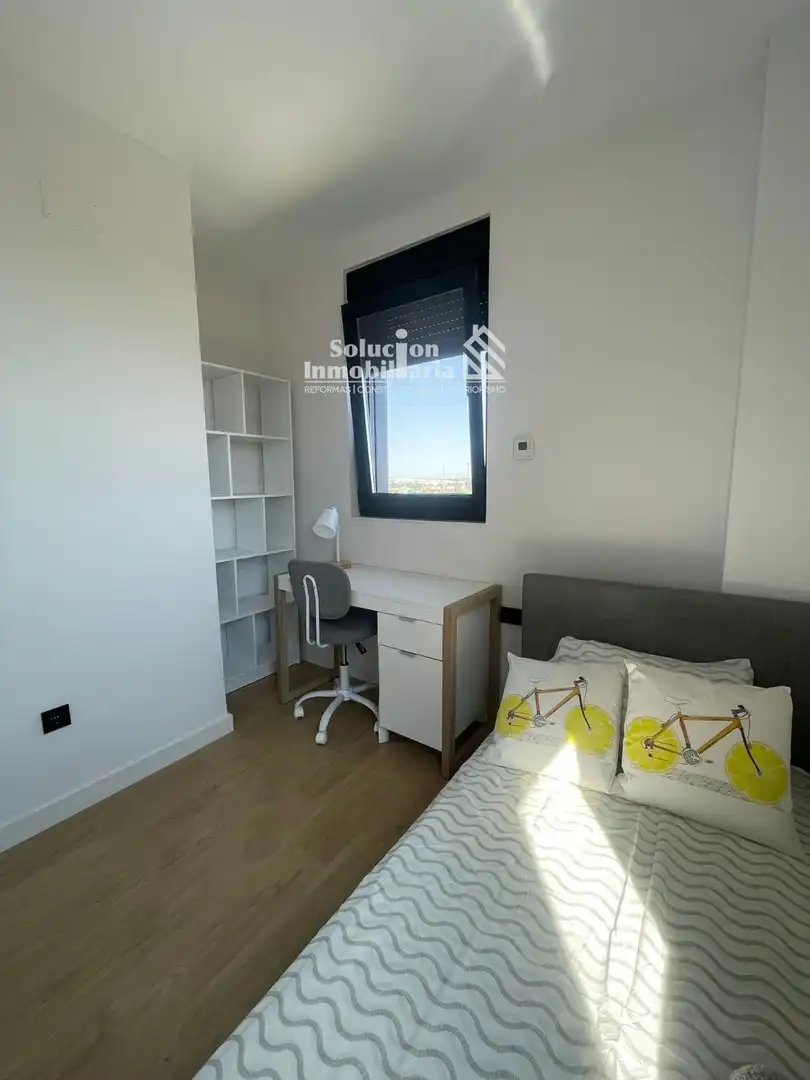 Casa adosada en venta en CALLE PEÑALARA, 14, Carbajosa de la Sagrada