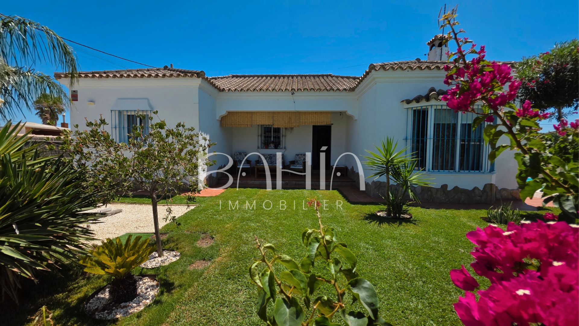 Garden of Houses for sale in Chiclana de la Frontera  with Air Conditioner, Heating and Private garden