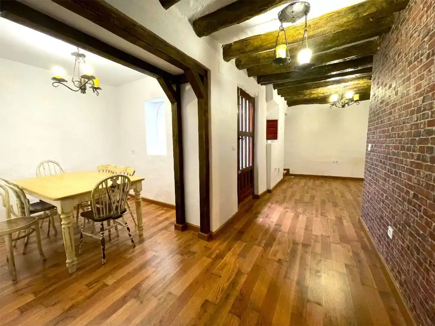 Menjador de Casa adosada de lloguer en Cómpeta amb Jardí privat, Parquet i Traster