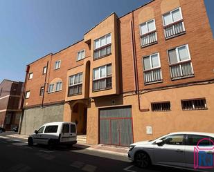Vista exterior de Apartament de lloguer en San Andrés del Rabanedo amb Calefacció, Traster i Moblat