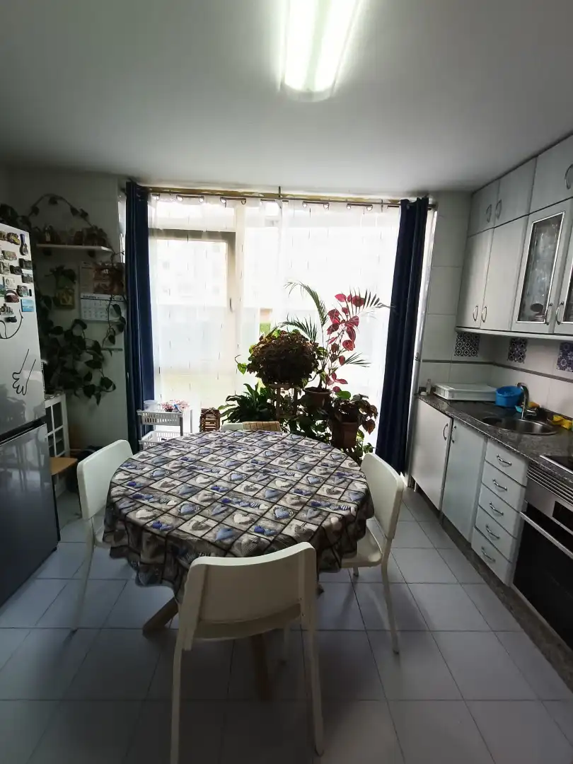 Küche von Wohnung zum Verkauf in Brión mit Heizung, Terrasse und Abstellraum