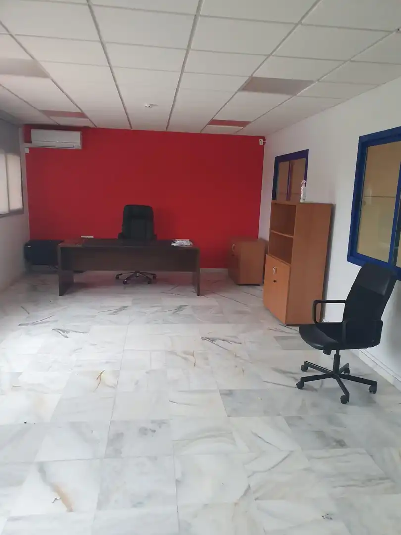 Nave industrial de alquiler en Camas