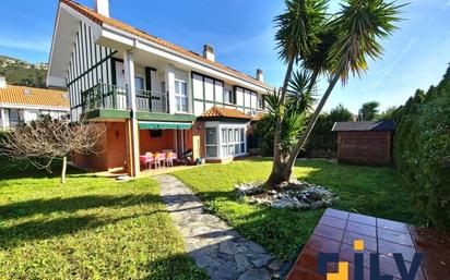 Jardí de Casa adosada en venda en Santurtzi  amb Terrassa, Piscina i Balcó