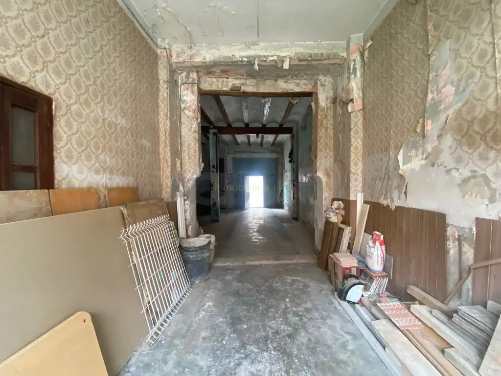 Casa en venta en Carrer de Sant Bernat i les Germanes, imagen 2