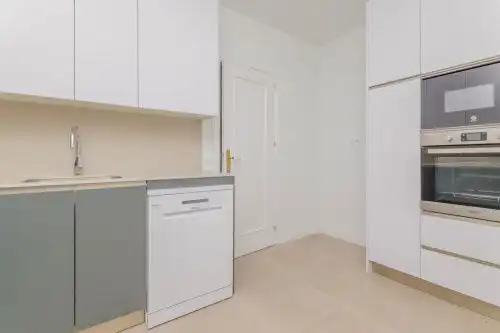 Kitchen of Attic for sale in Madrid  with Air Conditioner, Heating and Parquet flooring