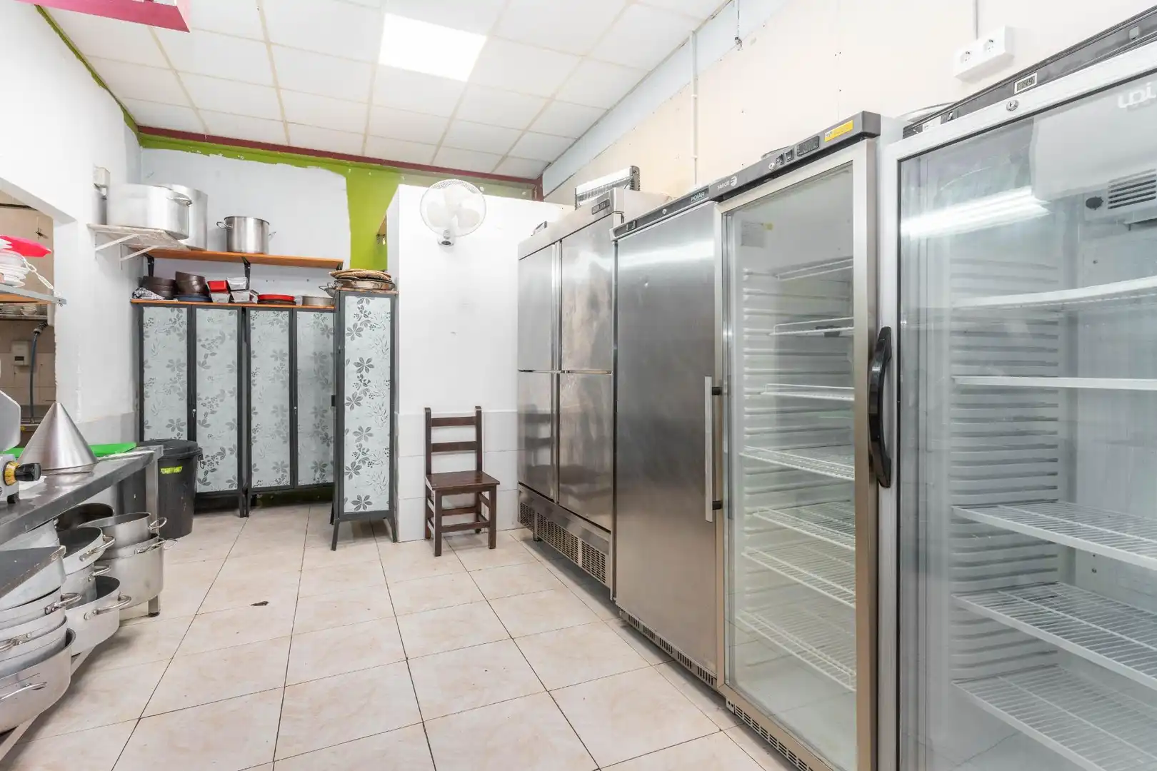 Local en venta en Gijón  con Amueblado