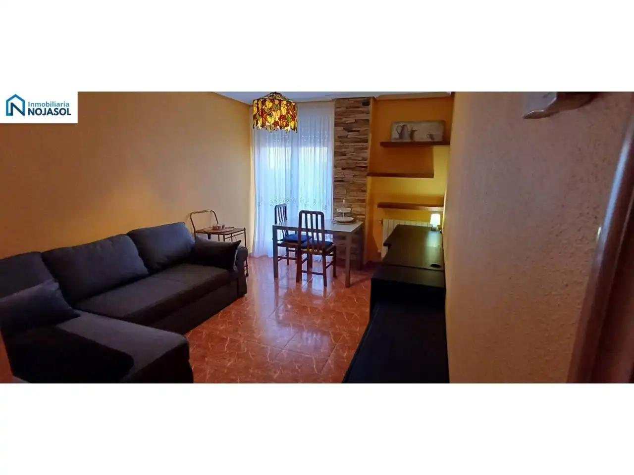 Sala d'estar de Apartament de lloguer en Arnuero amb Calefacció, Terrassa i Moblat