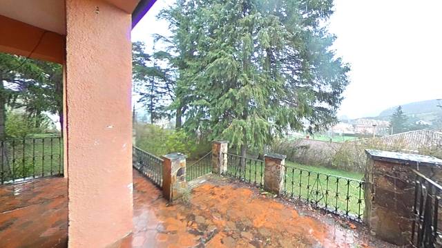 Casa-chalet en Venta en La Pernía