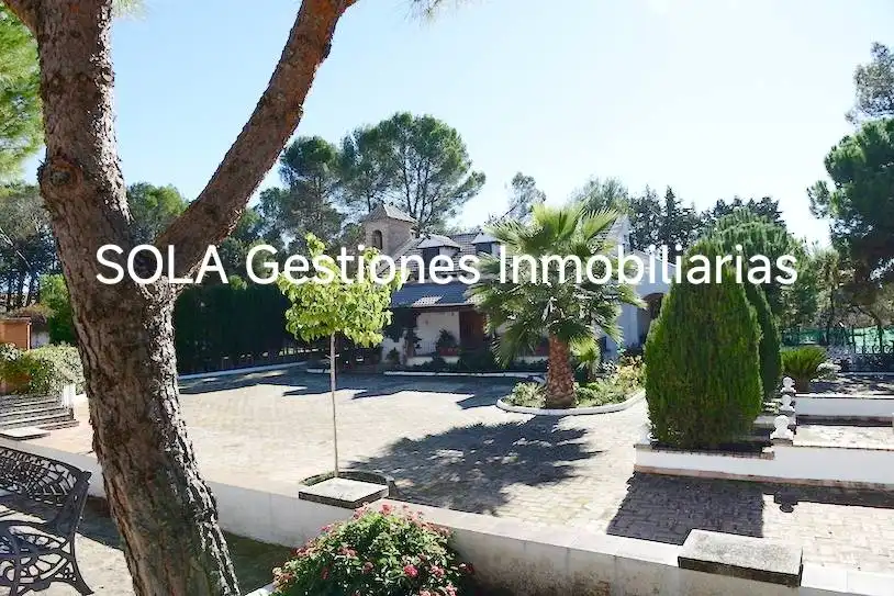 Xalet amb piscina en venda a Torreperogil, imagen 4